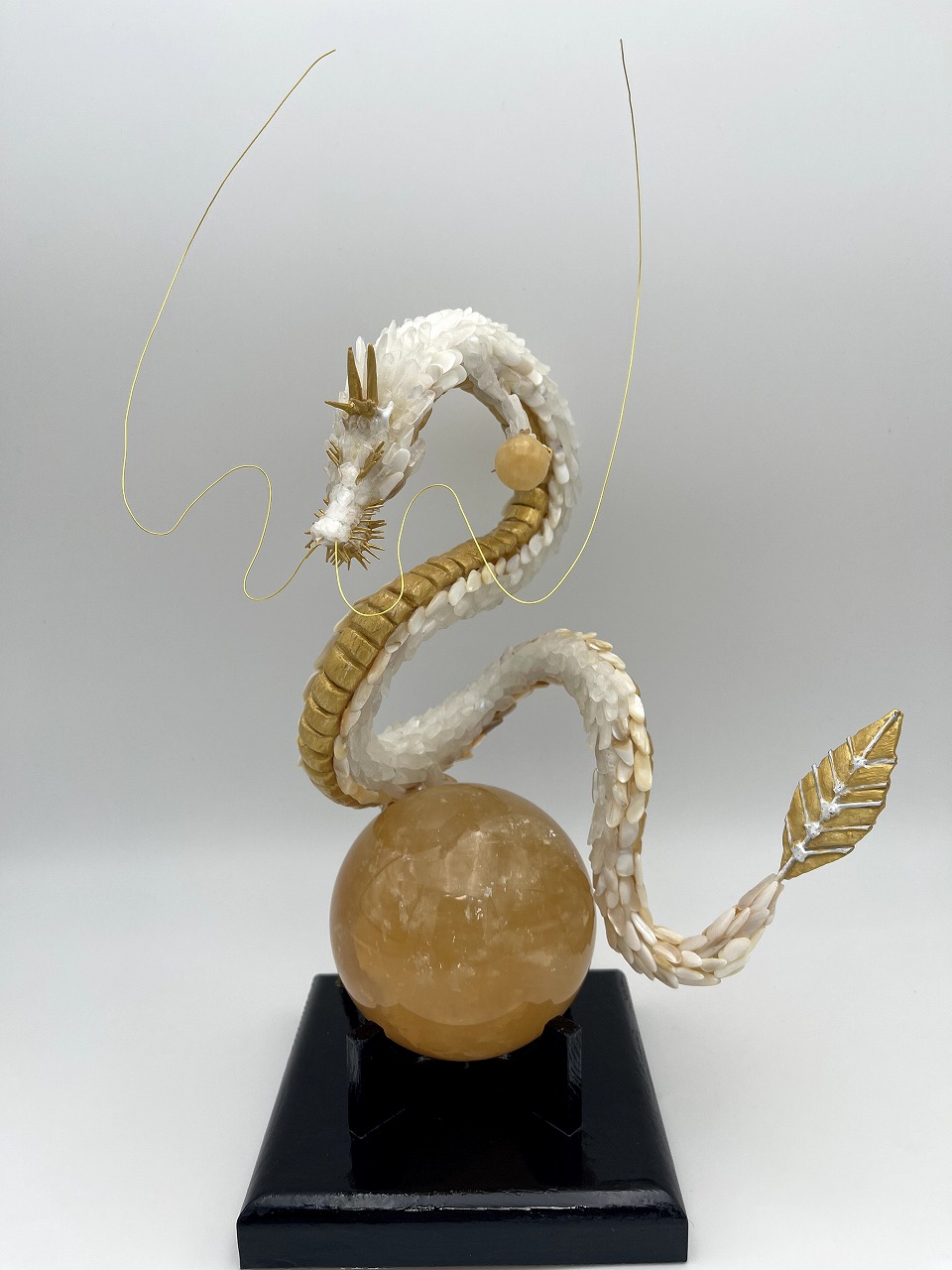 【月白】(げっぱく)清浄なる光を宿す、月の龍神 画像