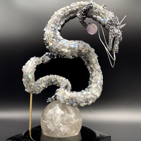 【しろがね龍】静かな輝きをまとう、導きの龍 アイキャッチ画像